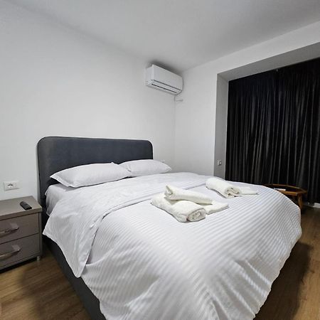 Elois Luxury Apartment Тирана Экстерьер фото