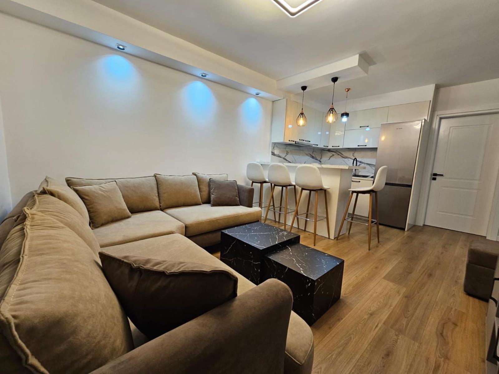 Elois Luxury Apartment Тирана Экстерьер фото