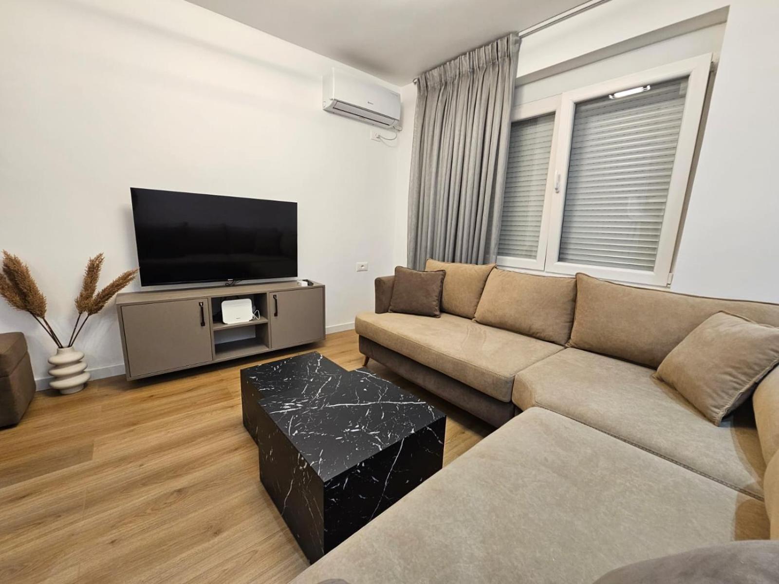 Elois Luxury Apartment Тирана Экстерьер фото