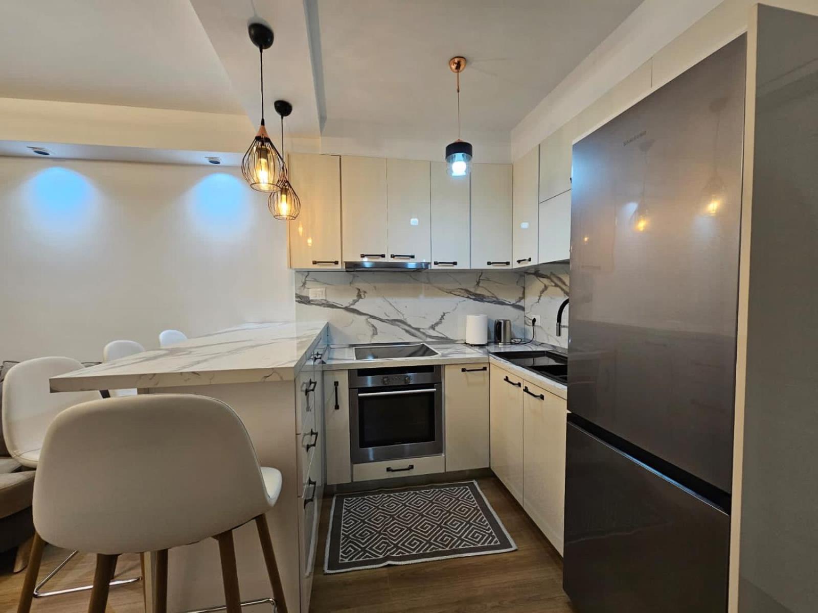 Elois Luxury Apartment Тирана Экстерьер фото