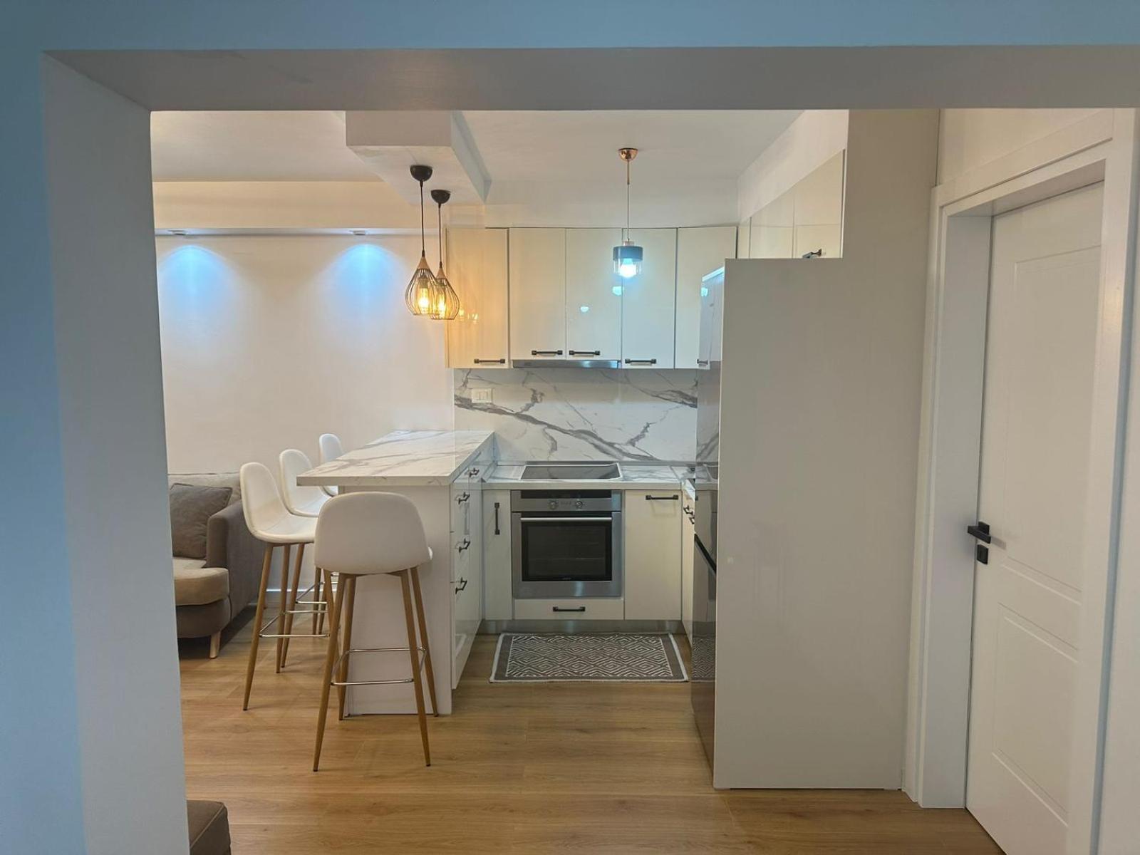 Elois Luxury Apartment Тирана Экстерьер фото